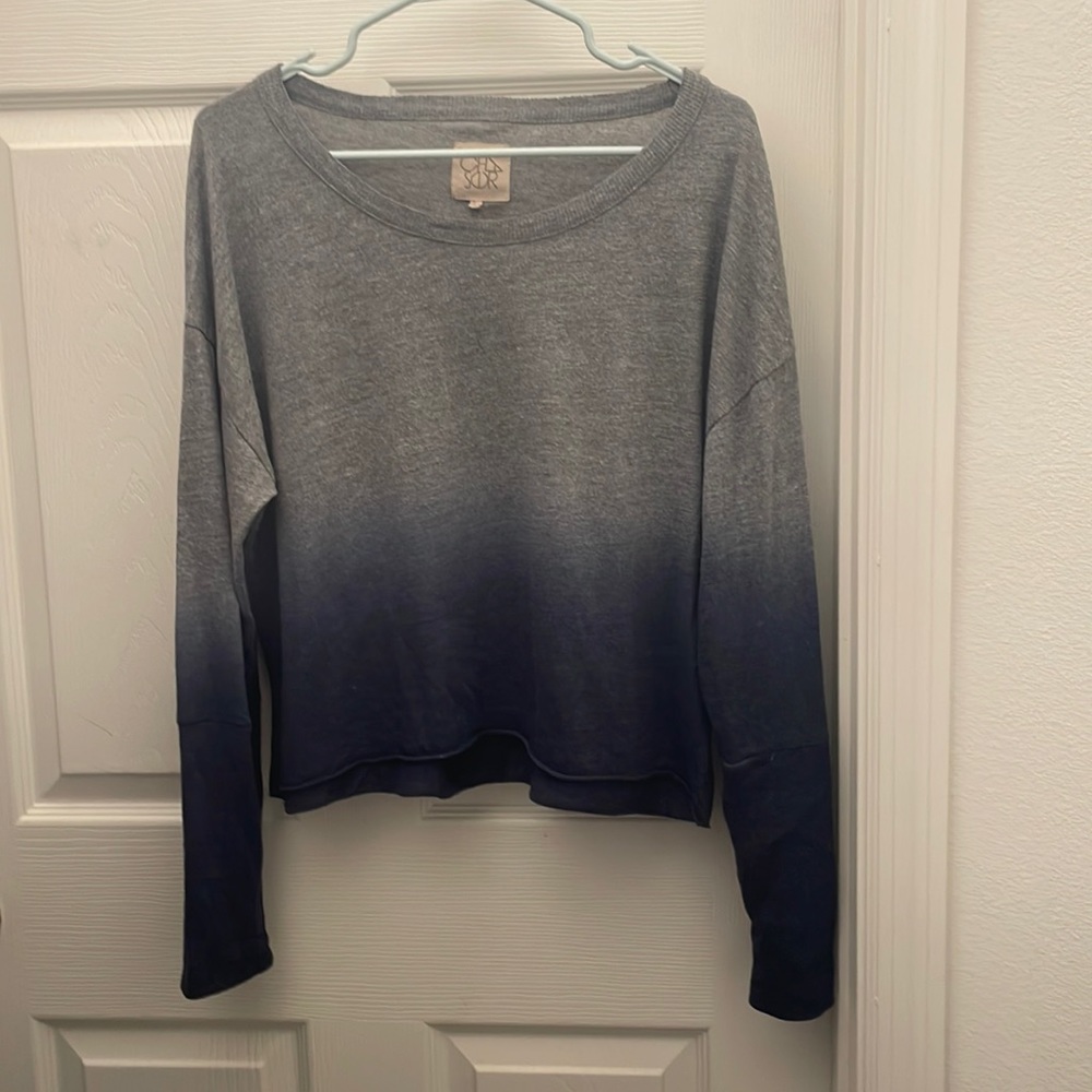 Chaser crop loose lightweight top with armholes ombré